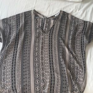 Black and Tan shirt. Pretty and unique pattern.
